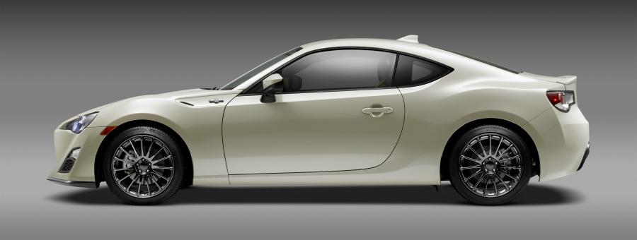  Scion FR-S Release Series 2.0 2016 года  (фото 9 из 14)